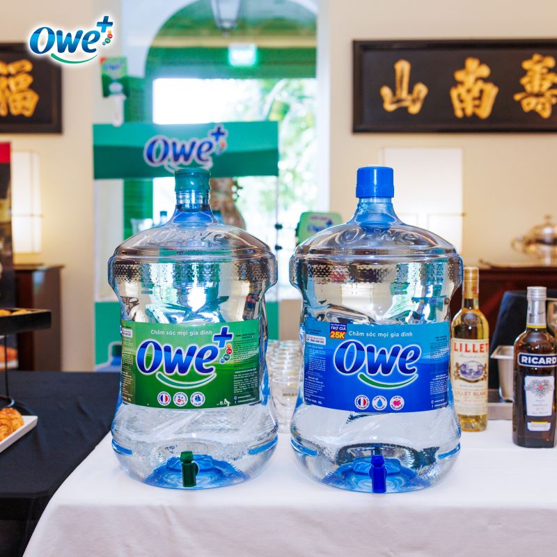 Nước bình giá rẻ Owe 19L Có Vòi